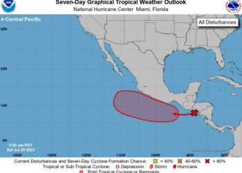 Advierten por lluvias, fuertes vientos y actividad eléctrica a partir del mediodía de este sábado