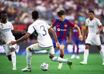 Real Madrid cayó 0-3 ante el Barcelona en el clásico