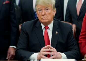 Juez desestima la demanda de Trump contra CNN por difamación