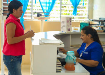 Verifican la atención que reciben los salvadoreños en Fosalud de Chalatenango