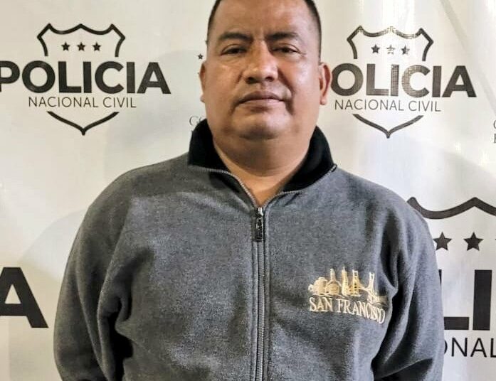 Capturan a conductor que realizaba señales alusivas a las pandillas