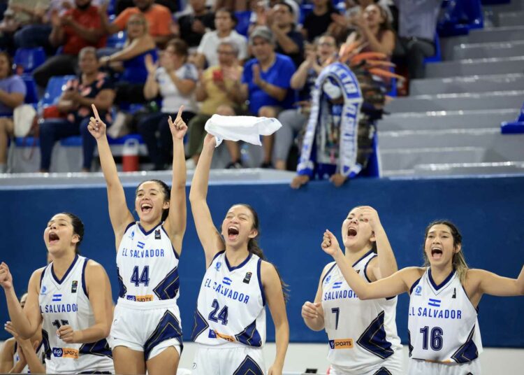 El Salvador vence a Panamá y certifica su etiqueta de favorita en el COCABA