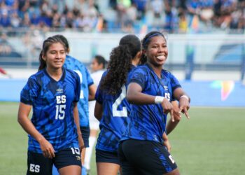 El Salvador gana la medalla de bronce en el fútbol femenino