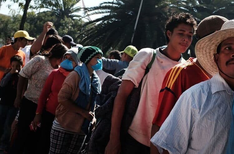 Caravana de migrantes avanza en México hacia EEUU