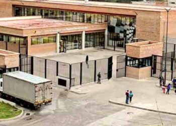 Enfrentamientos entre presos en una cárcel de Ecuador dejan al menos cinco muertos y 11 heridos