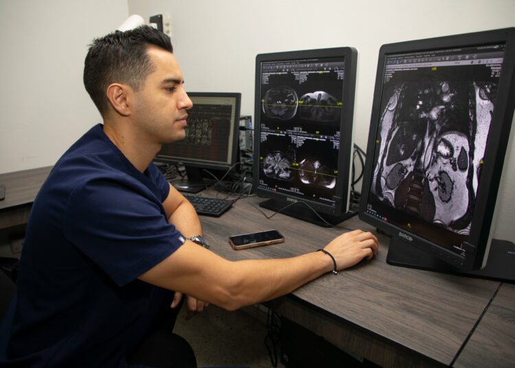 ISSS implementa sistema de lecturas radiológicas PACS-RIS