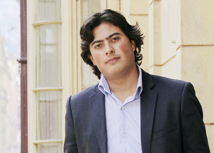 Juez legaliza la detención del hijo del presidente Gustavo Petro y su exesposa