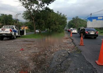 Hombre fallece en accidente de tránsito sobre la carretera de Oro