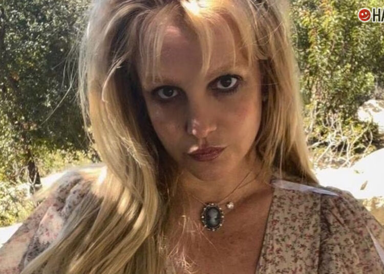 Britney Spears espanta a sus fanáticos con extraña danza en redes sociales