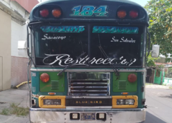 Motorista inexperto de 20 años de edad y sin licencia, atropella y mata a un hombre de 62 años en bulevar Venezuela