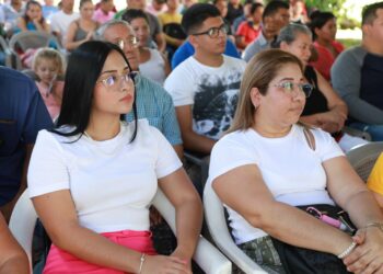 Parte a Canadá el octavo grupo de trabajadores salvadoreños beneficiados con el Programa de Migración Laboral