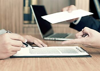 Ministro Rolando Castro y sindicatos analizarán este martes reformas al Código de Trabajo