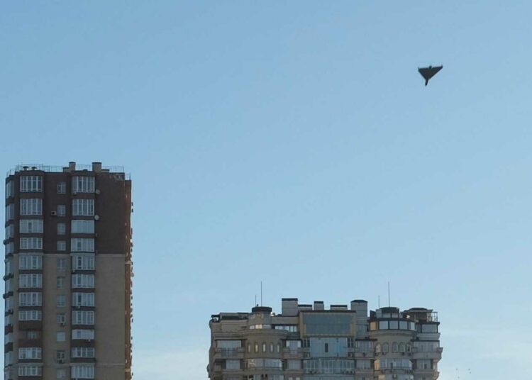 Rusia frustró ataque ucraniano de 25 drones contra Crimea