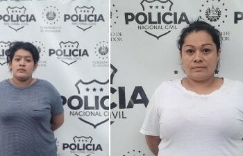Policía captura a dos mujeres acusadas de extorsionar comercios en Santiago Texacuangos