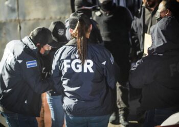 Capturan a 10 criminales acusados de varios delitos en la zona paracentral del país