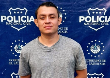 Capturan a hombre que golpeó salvajemente a una mujer trans en Santa Tecla