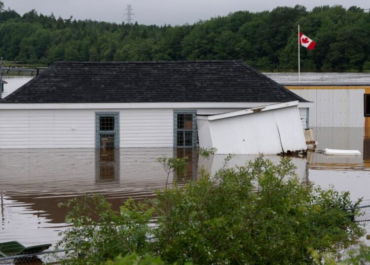 Inundaciones en Canadá dejan cuatro desaparecidos