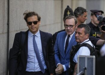 Fiscalía británica calificó a Kevin Spacey como “un intimidador sexual”