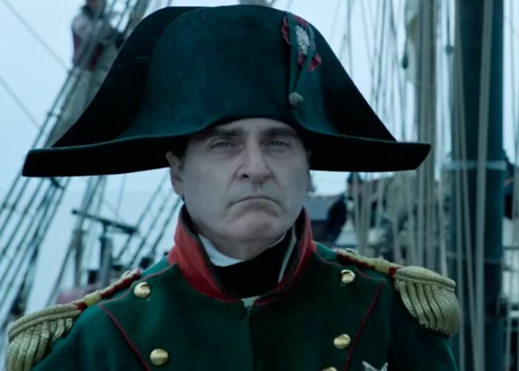 Napoleón, con Joaquin Phoenix, presenta su impresionante tráiler oficial