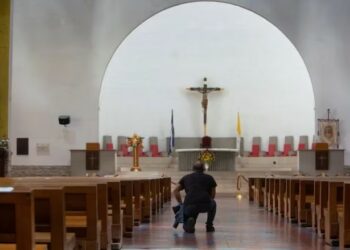 Sacerdote católico cuenta cómo es la vida de los religiosos en Nicaragua
