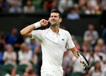 Novak Djokovic deberá pagar una alta multa por haber destruido su raqueta en la final de Wimbledon