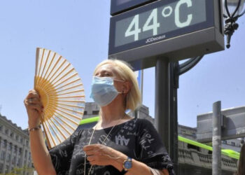 El suroeste de EEUU se sofoca bajo peligrosa ola de calor y pronostican temperaturas de más de 50 °C