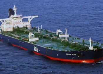 Irán intentó apoderarse de dos petroleros cerca del Estrecho de Ormuz y disparó contra uno de ellos