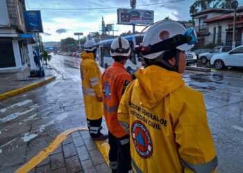 Gobierno en alerta ante la presencia de onda tropical