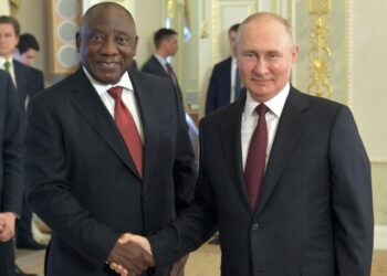Vladimir Putin no asistirá a la cumbre de los BRICS en Sudáfrica por una orden de arresto internacional