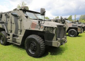 Fuerza Armada recibe 11 vehículos blindados para continuar combate a pandillas