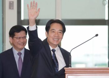 Paso de vicepresidente taiwanés en EE.UU. enfurece a China