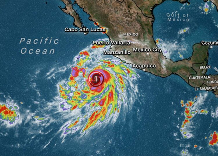«Hilary» amenaza a México y California con inundaciones