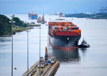 (VIDEO) Una sequía extrema golpea el Canal de Panamá que obliga a la restricción a la circulación, demoras en el paso y pérdidas millonarias