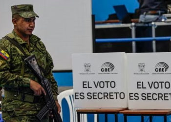 En medio de una ola de violencia, Ecuador vota para elegir al presidente que completará el mandato de Guillermo Lasso