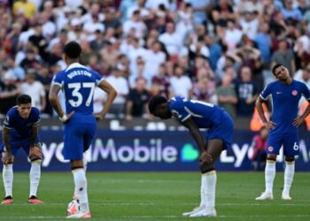 El Chelsea de los 1.000 millones sigue naufragando y derrotado ante el West Ham
