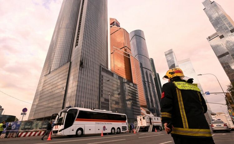 Tres civiles rusos mueren en ataque con drones en Bélgorod