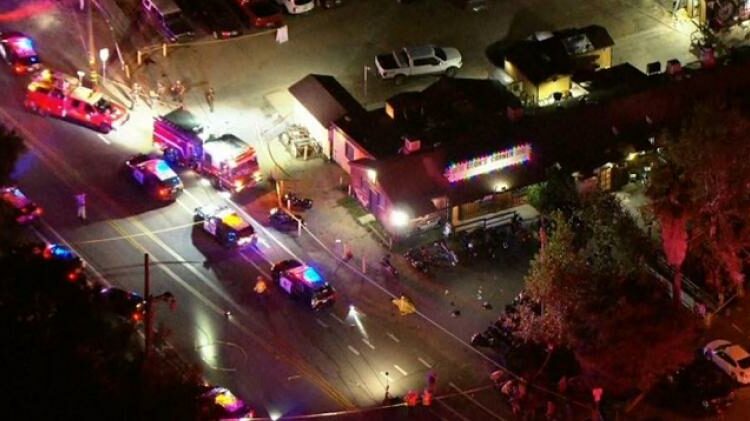 Tres muertos y cinco heridos dejó un tiroteo masivo en un bar de motociclistas en California