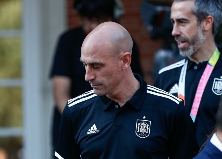 La FIFA suspende provisionalmente a Luis Rubiales