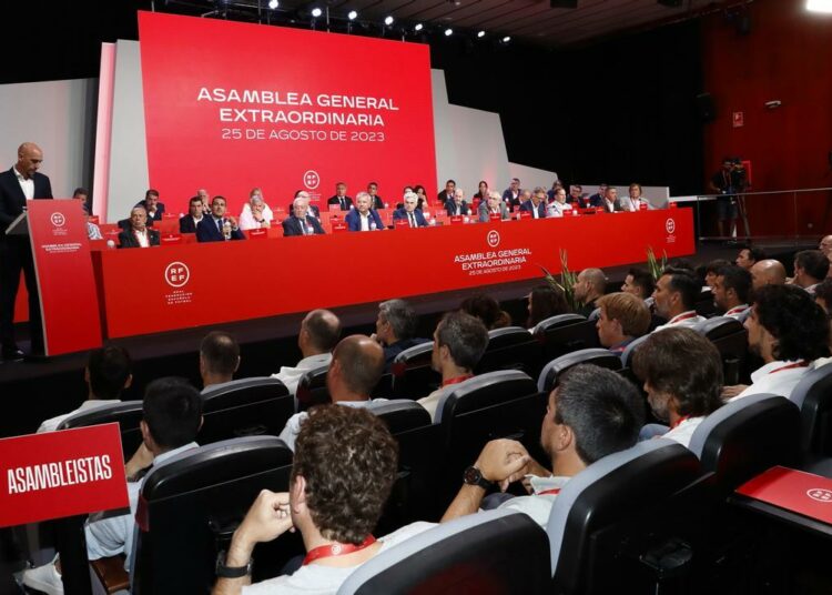 La Federación Española de Fútbol convoca una reunión urgente para analizar la situación tras el caso Rubiales