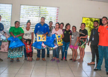 Gobierno brinda ayuda a familias afectadas por las lluvias en San Luis Talpa