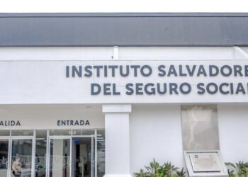 ISSS lanzó oficialmente tres primeros Centros Escucha