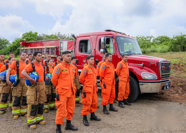 Inician la construcción de una estación de bomberos en La Libertad