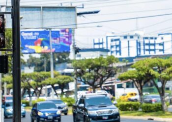 Sistema de semáforos inteligentes registra un 60 % de avance