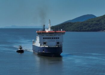 Impulsan desarrollo del puerto de La Unión con operaciones del ferri