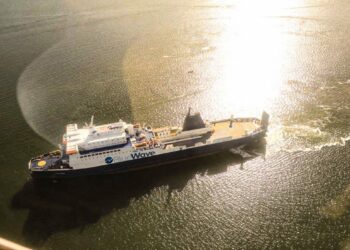 Inicia operaciones el ferri entre El Salvador y Costa Rica