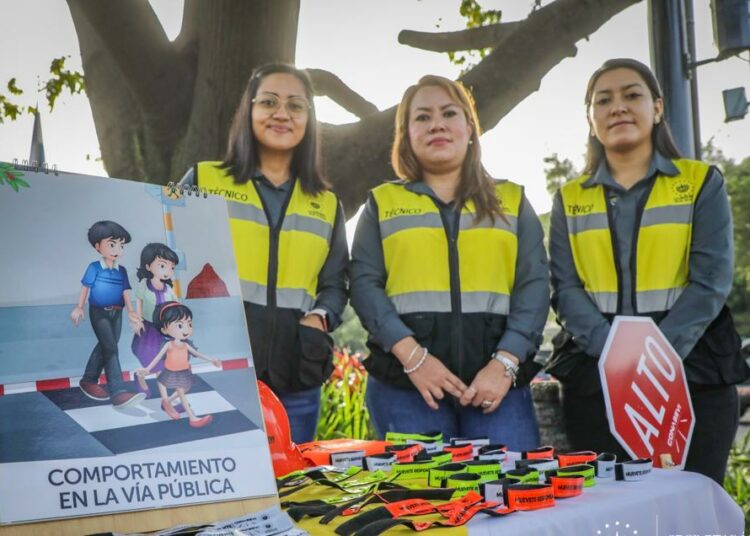 Impulsan cultura vial segura en el Día Mundial del Peatón