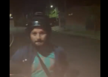 Motociclista con antecedentes por violencia, agrede a dos mujeres a inmediaciones de Metrocentro