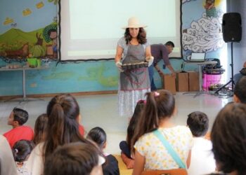 Fomentan el hábito de la lectura en los niños a través del primer Club de Lectura