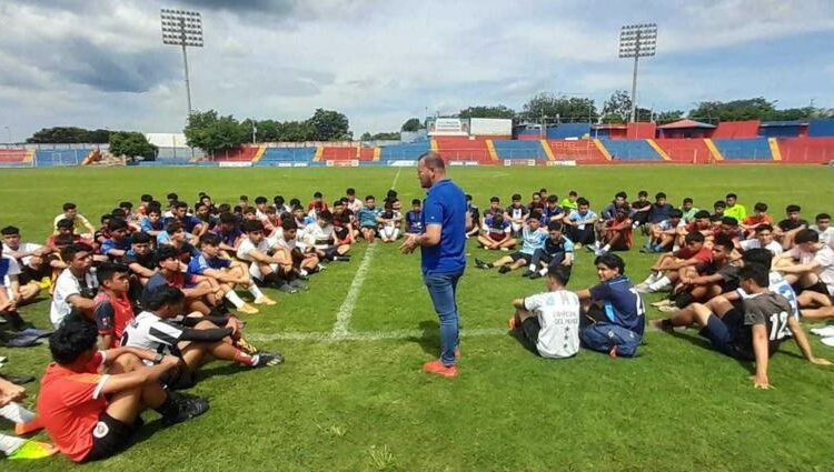 Equipos de la Liga Nacional de Fútbol se activan previo al torneo Clausura 2023