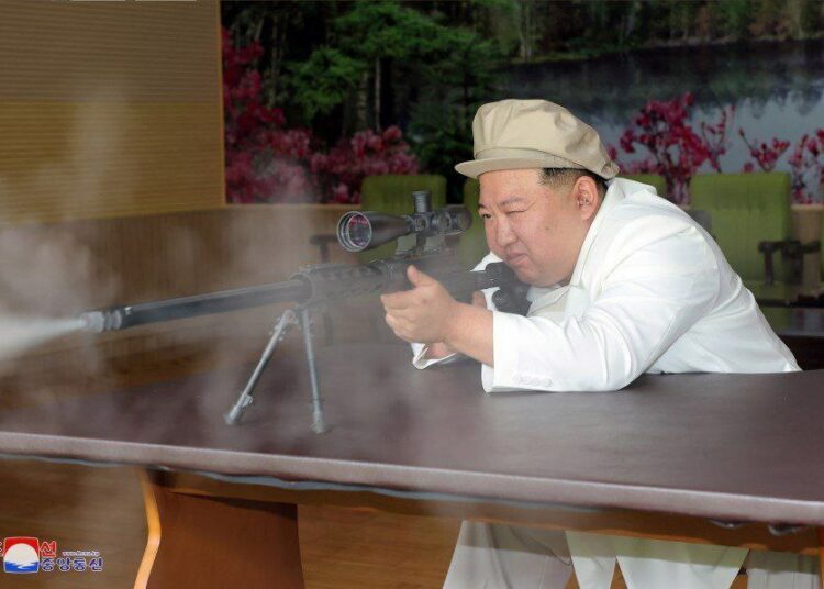 Kim Jong-un ordenó a su Ejército a prepararse “de manera ofensiva” ante una posible guerra